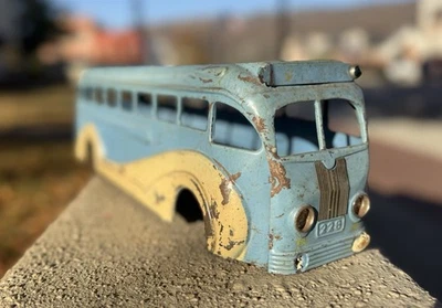 ANTIGUO AUTOBÚS GALGO DE ACERO PRENSADO KINGSBURY GRANDE DE 18" DE LA DÉCADA DE 1930 ORIGINAL #228 Foto 1 de 4