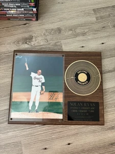 NOLAN RYAN RECORD BREAKER AUTOGRAPHED PHOTO PLAQUE BASEBALL STRIKEOUT KING Nice - Picture 1 of 5