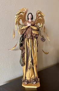 Mark Roberts Angel 25.5 Inch Tall Figurine, Gold Robe, Porcelain, Fabric & Metal - Picture 1 of 23