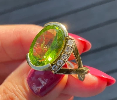 HEAVY PERIDOT  & DIAMOND COCKTAIL RING 14K YELLOW GOLD - Image 1 of 4