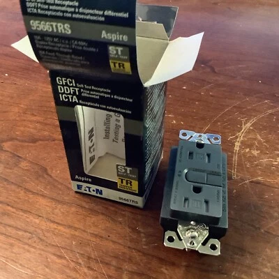 Arrow Hart 9566TRSSG Aspire GFCI Receptacles,Duplex,15Amp, 125V  - Image 1 of 4