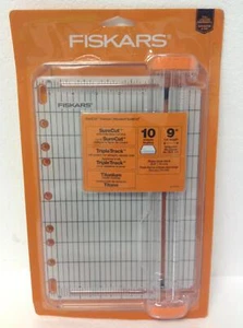 NEW Fiskars Surecut Deluxe Paper Trimmer 154460 - 03-052386, 9" Cut Length - Picture 1 of 6