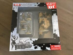 Four Star Military 20510 Camo Sherman Tank With 4 Infantry Figures 1/32 New