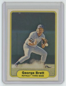 1982 Fleer George Brett .  Kansas City Royals #405