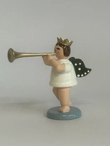 595/25 Engel mit Krone und Posaune Fanfare der Firma Ellmann aus dem Erzgebirge - Picture 1 of 4