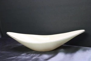 Lenox USA Ivory Platinum Centerpiece Bowl Canoe Banana Boat 15.5" Oval - Picture 1 of 4