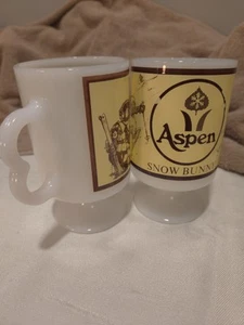 Juego de 2 tazas/tazas vintage de vidrio de leche con pedestal Aspen "Snow Bunny"   - Imagen 1 de 7