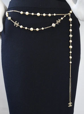 Colar novo com etiquetas CHANEL corrente de pérola falsa cinto fantasia ouro intertravado logotipo CC 2016 - Imagem 1 de 4