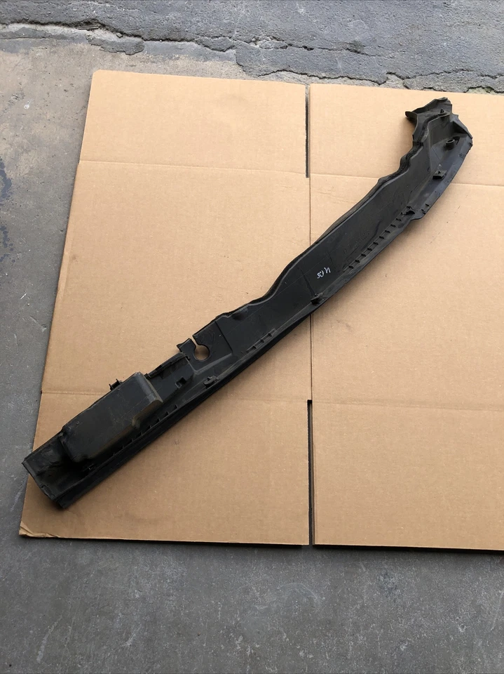 Sello capó guardabarros conductor OEM 07-13 Infiniti G35 G37 G25 Q40 65821-JK000 Foto 1 de 1