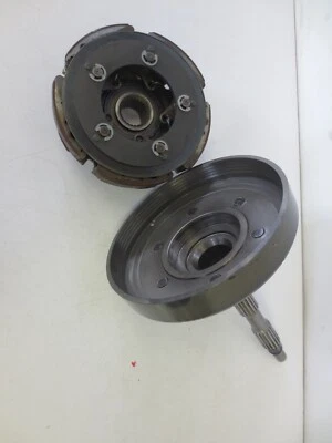 Arctic Cat 400 2004 automático SRA usado OEM embrague centrífugo húmedo con buje Foto 1 de 4