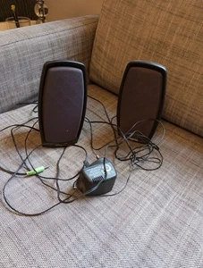 Enceintes Creative 2.0 PC Enceintes Haut-parleurs de Bureau Droit et Gauche avec Entrée Aux Plomb 5w - Photo 1/8