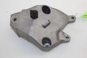 2017-2019 BMW 540i B58 3.0l Left Engine Mount Bracket 22116861557 OEM Z14 - Picture 1 of 5