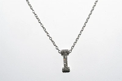 Collar deslizable letra I con racimo de diamantes naturales de 0,25 quilates de plata de ley 925 de $1,200 Foto 1 de 4