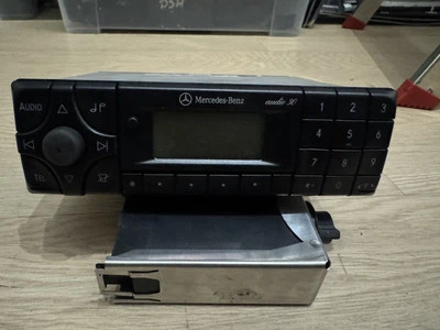 Mercedes Benz Audio 30 Becker BE3300 Radio CLK W208 Clase E W210 SLK Sl - Imagen 1 de 4