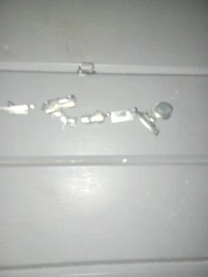 De colección Monopoly 8 Fichas de Juego Piezas de Repuesto 1970 Edición Aniversario De Lujo Foto 1 de 2