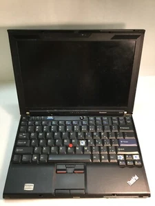 Lenovo ThinkPad X201 12" Laptop Intel Core i5 M540- BOOTS/ MISSING KEYS - Picture 1 of 8