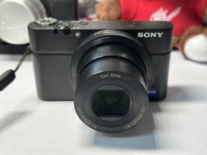 Sony Cyber-Shot DSC-RX100 M1 Digital Camera - Picture 1 of 7