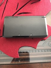 Nintendo 3DS Black with Wall Charger And 2GB SD Chip