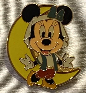 Tokyo Disney Resort Event Game Prize Pin Minnie Mouse Aladdin Moon DisneySEA - Picture 1 of 2