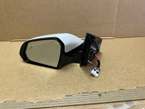 2015-17 HYUNDAI SONATA POWER DOOR MIRROR drivers signal BLIND SPOT 12 WIRE - Picture 1 of 9