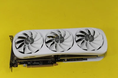 ZOTAC NVIDIA RTX 4080 SUPER 16GB TRINITY OC WHITE EDITION GDDR6X Graphics Card - Image 1 of 4
