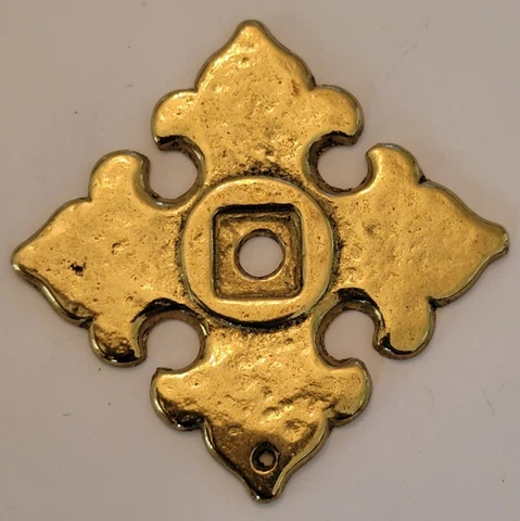 NOS NEW OLD STOCK ORNATE LILY FLOWER Vintage Brass Backplate KNOB PULL  2" x 2" Cover