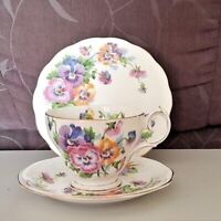 VTG.QUEEN ANNE FINE BONE CHINA TRIO..CUP SAUCER PLATE..SPRING MELODY..PANSIES 