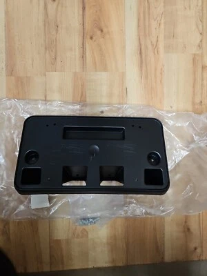 👍🏽2020 GMC SIERRA 2500HD SOPORTE DE MATRÍCULA DELANTERO NUEVO GM # 84186107 Foto 1 de 4