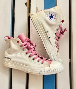 Zapatillas altas raras Converse All-Stars (producto) rojas 1 perro (rojo) “Lovebug” - Imagen 1 de 15