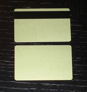 500 PVC Plastikkarten Gold 30mil CR80 HiCo Magnet Magnet Magnetstreifen - Bild 1 von 1