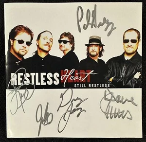 RESTLESS HEART PERFECTLY AUTOGRAPHED CD COVER. HAND-SIGNED. - ALL 5! - Imagen 1 de 1