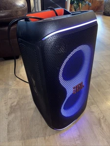 JBL 120 PartyBox Club Altoparlante Portatile per Feste Manico Pieghevole 12 Ore di Gioco - Foto 1 di 9