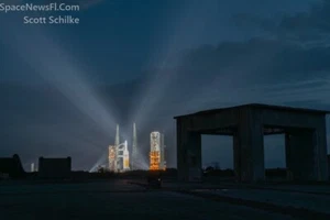 Foto 8x10 29 de marzo 2024 ÚLTIMA final ULA Delta IV pesado NROL-70 Apolo 1 conmemorativo - Imagen 1 de 1