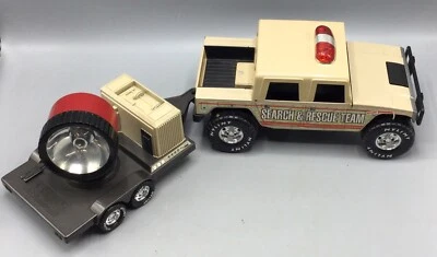 Vintage Nylint Search & Rescue Team Truck & Spot Light Trailer, Works! c5 - Image 1 of 4