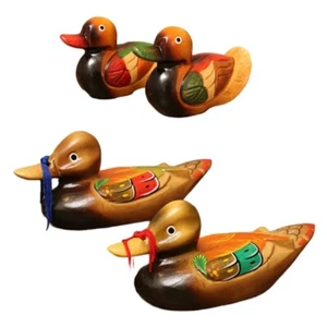 2Pcs Handcrafted Mandarin Duck Art Sculptures Wooden Couple Bird Wedding Decors - Bild 1 von 10