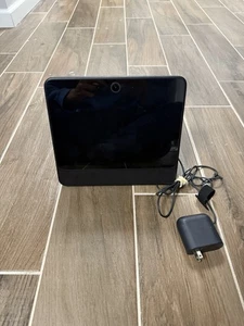 FaceBook Meta Portal Go 10" Black Model Video Calling Touchscreen - With Cord - Picture 1 of 3