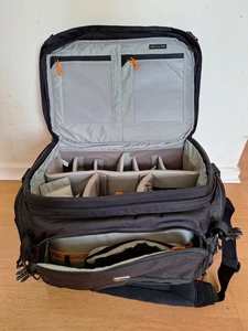 Lowepro Magnum 650AW Black Camera Bag Large - Picture 1 of 5
