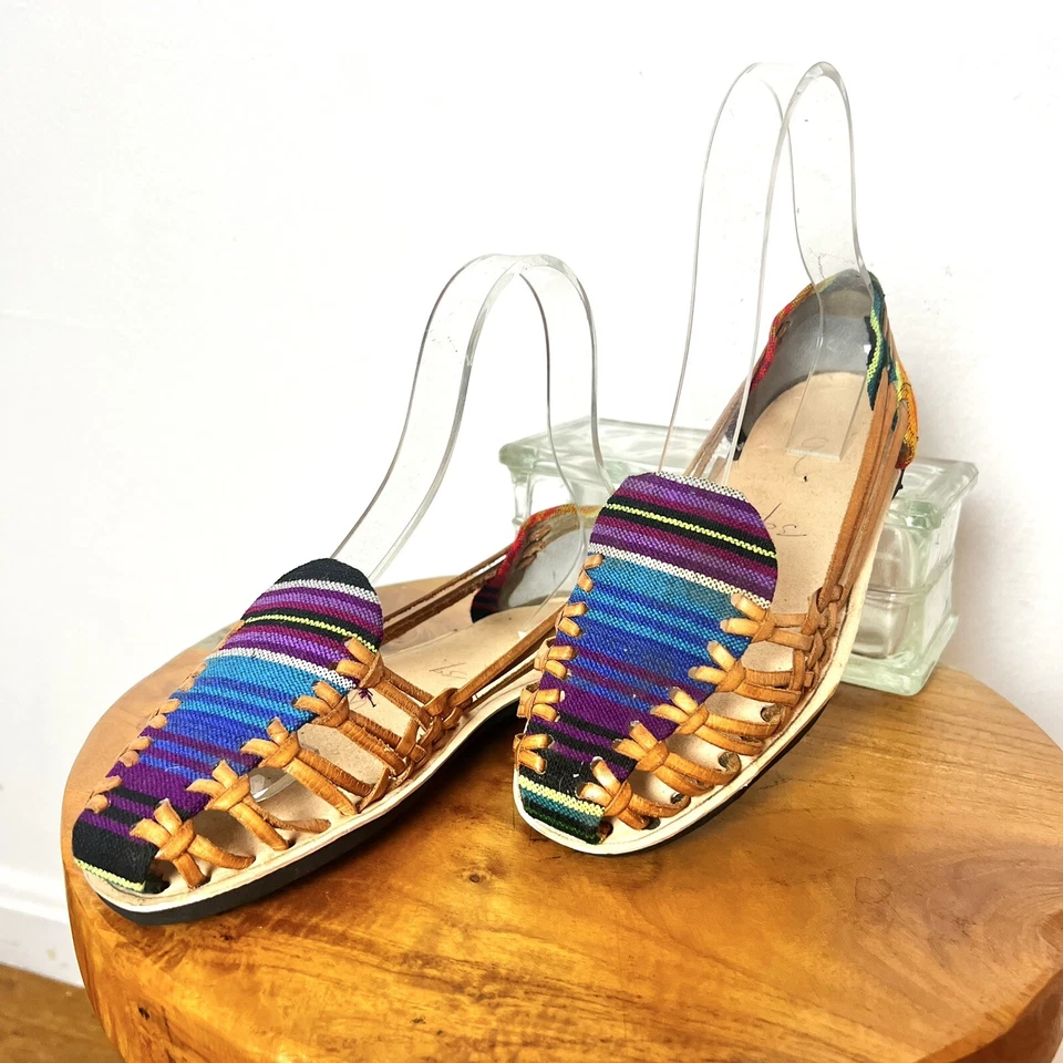 DEADSTOCK Sandalias de Cuero Manta Mexicana Serape Hechas a Mano Años 90 Años 90 7.5 Foto 1 de 4