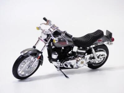 Moto HARLEY DAVIDSON FXS LOW RIDER gris 1/18 1977 - Photo 1/4