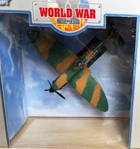 Yat Ming  Air Signature - Spitfire MK.V - 1:48 - 99088 - World War II Series - Picture 1 of 4