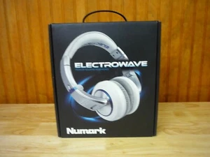 Numark Electrowave Premium Isolating Headphones - Picture 1 of 2