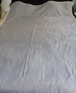 Weiße Tischdecke durchsichtig Polyester Tischdecke gesäumt Rechteck 60"" x 120"" Vintage - Bild 1 von 4