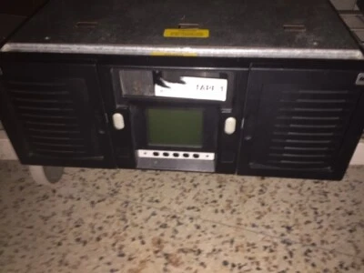 Quantum M1500 Dual2x DLT8000 6420005-91 214210/11 FC SCSI DLT-8000 Tape Library - Image 1 of 3