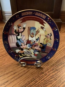 DISNEY MICKEY & MINNIE MOUSE "THROUGH THE YEARS" MICKEY's BIRTHDAY PARTY PLATE - Picture 1 of 5