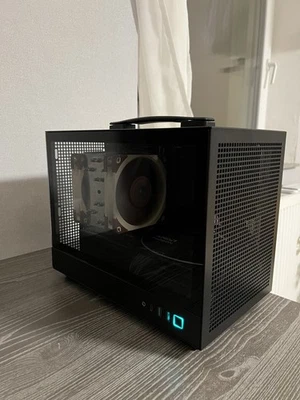 Mini ITX Gaming Pc inkl. Garantie | RX 9070 | i5-14600k | 32 GB RAM | 2 TB SSD - Bild 1 von 4