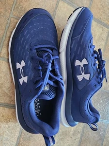 Scarpe Under Armor Charged donna taglia 9,5 suola leggera/ammortizzata - Foto 1 di 9