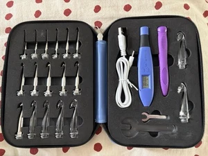 18x Crochet Hook Set with LED Light Stitch /Row Counter Digital Ergonomic Handle - Picture 1 of 6