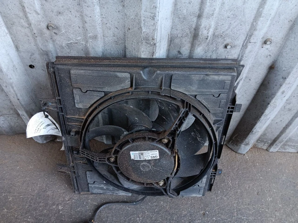 VENTILADOR DE REFRIGERACIÓN DERECHO PORSCHE 911 CARRERA 2005 2006 2007 2008 997624036-03 BOXSTER Foto 1 de 4