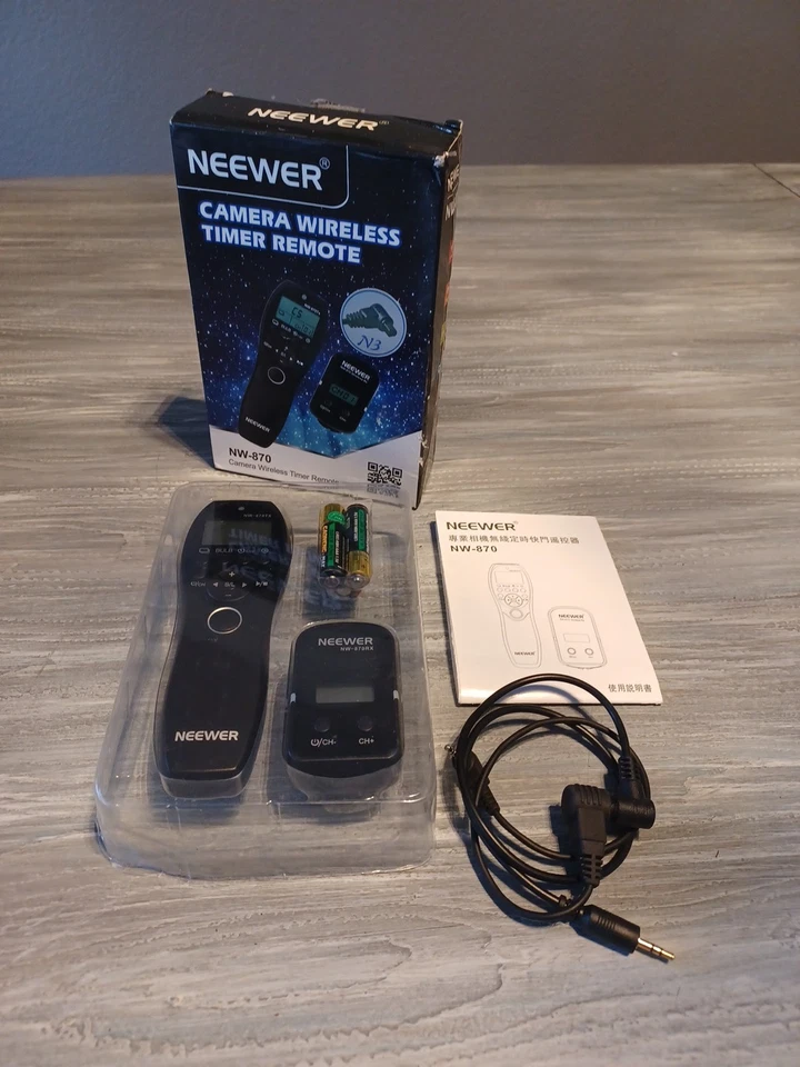Wireless Camera Timer Remote Control-Neewer NW-870 With Box And Manual ! MINT  - Image 1 of 4