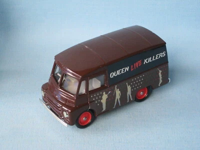 Lledo Morris LD Delivery Van Queen Live Killers Roger Taylor Model Boxed 80mm Q - Image 1 of 3